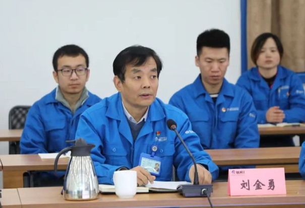 【群團工作】秦川機床本部團委組織召開“話青春?談奮進?勇?lián)敗鼻嗄曷毠ぷ剷?></div>
                        <div   id=